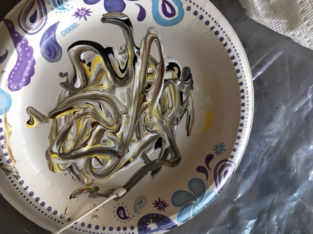 tiles-mixing paint on pallette